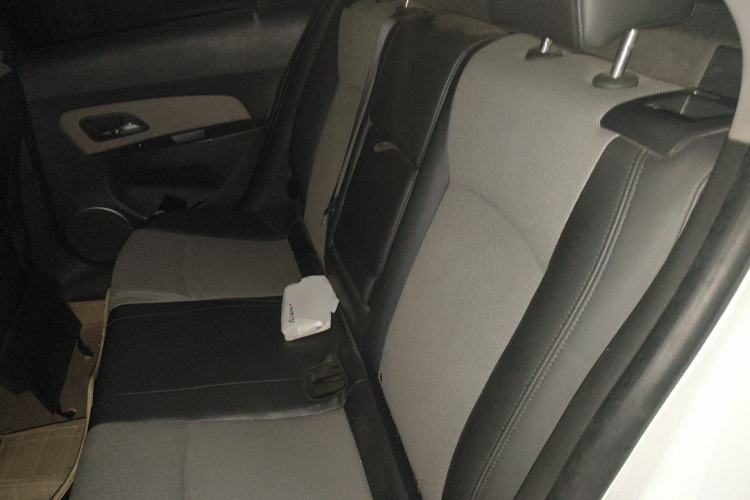 Used Chevrolet Cruze 2013 1.6L SE MT
