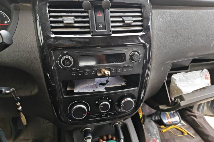 Used Wuling Rongguang V 2016 1.5L Standard Version