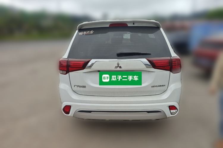 Used Mitsubishi Outlander 2021 2.0L Two-Wheel Drive Comfort Edition 5 Seats Rear