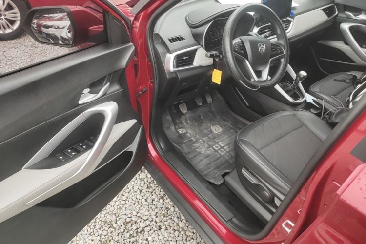 Used Baojun 510 2017 1.5L Manual Fashion Model