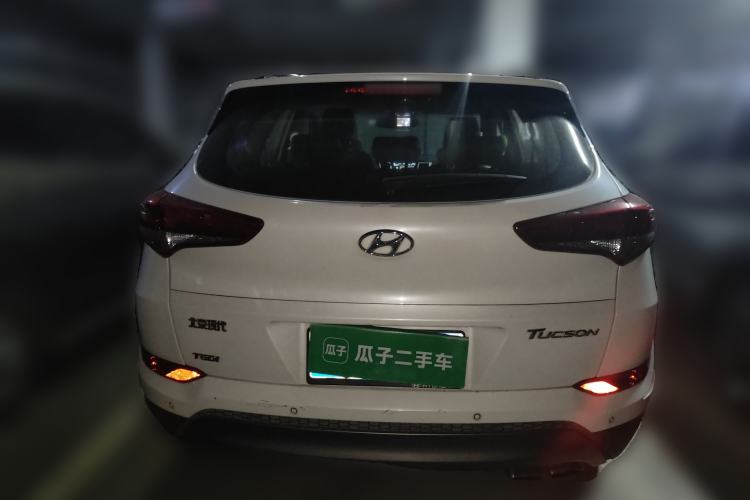 Used Hyundai Tucson 2015 1.6T Dual-Clutch Two-Wheel-Drive Leading Model
