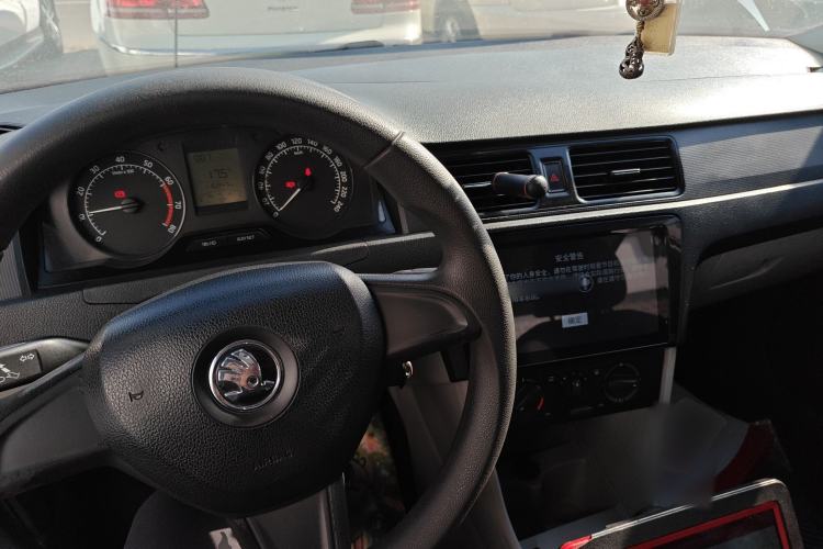 Used Skoda Rapid 2015 1.4L Manual Enjoyment Model