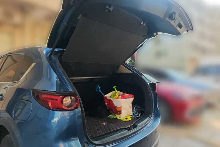 Used Mazda CX-5 2017 2.0L Automatic 2WD ZhiShang Trim China V Standard
