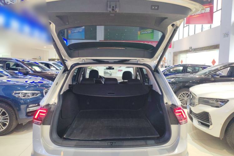 Used Volkswagen Tiguan L New Energy 2019 430 PHEV Hybrid Flagship Model Trunk