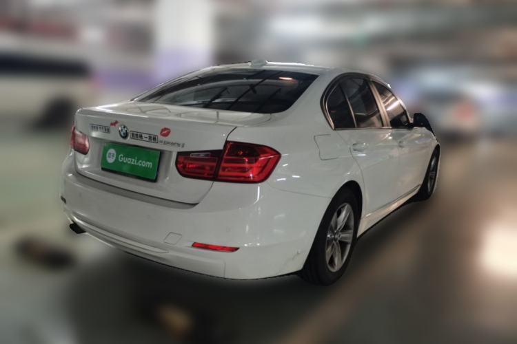 Used BMW 3 Series 2015 320i Luxury Line Stylish Edition