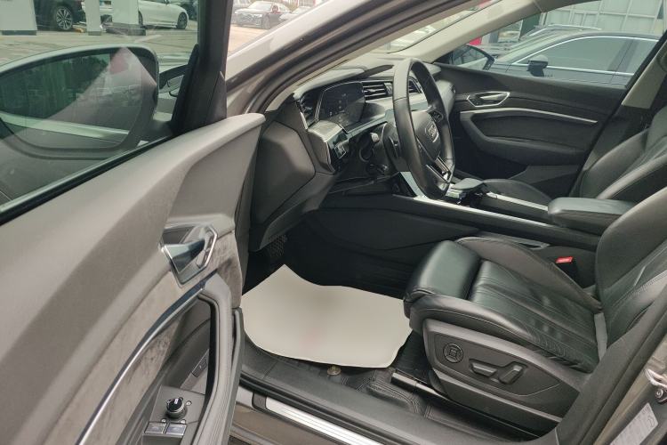 Used Audi e-tron 2019 55 quattro Technology Edition