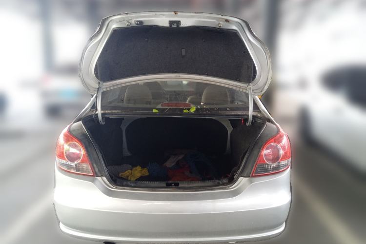 Used Volkswagen Lavida 2013 Classic 1.6L Manual Fashion Edition