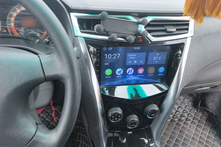 Used BYD F3 2020 1.5L Manual Value Edition Center Console