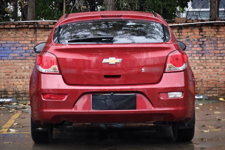 Used Chevrolet Cruze 2015 Hatchback 1.6L Automatic Comfort Edition
