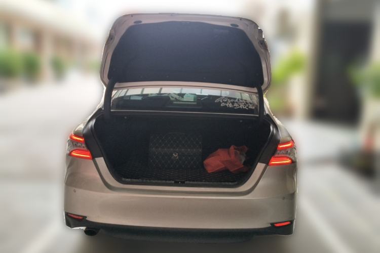 Used Toyota Camry 2018 Dual-Engine 2.5 HG Luxury Edition Trunk