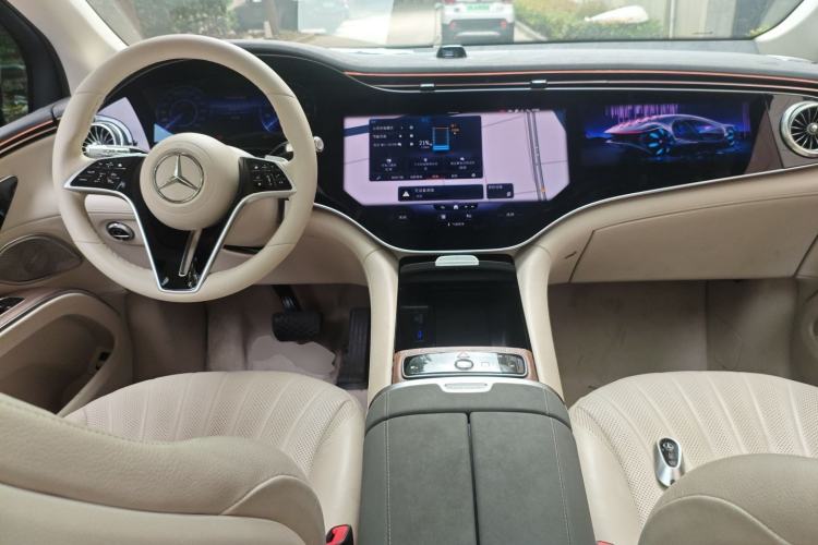 Used Mercedes-Benz EQS SUV 2023 450 4MATIC Pioneer Edition
