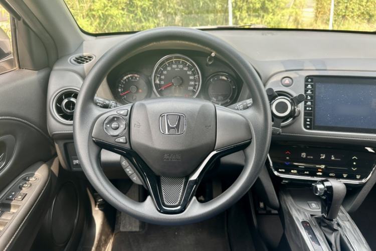 Used Honda XR-V 2020 220TURBO CVT Luxury Edition Interior 3