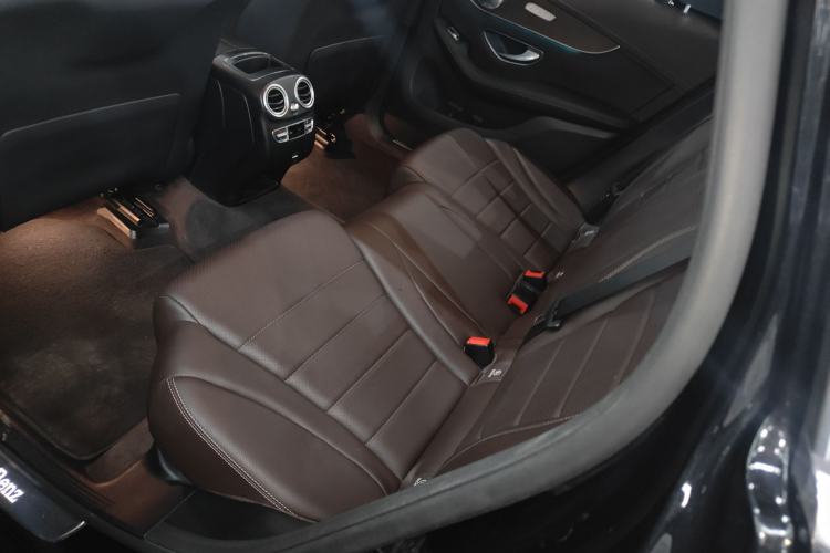 Used Mercedes-Benz GLC 2020 Facelift GLC 260 L 4MATIC Luxury Edition
