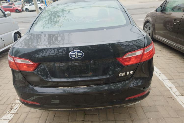 Used Bestune B70 2014 2.0L automatic luxury version Rear