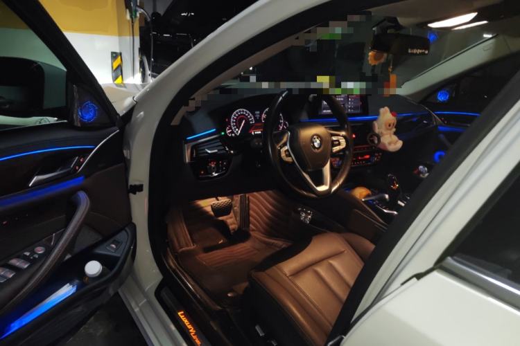 Used BMW 5 Series 2019 Facelifted 525Li Luxury Package Driver Seat