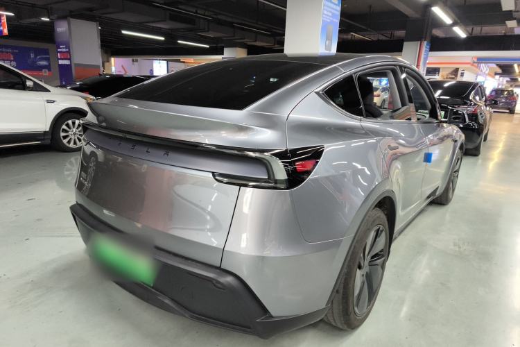 Used Tesla Model Y 2025 Rear-Wheel-Drive Version
