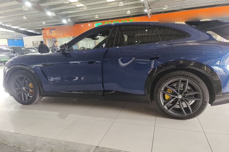 Used Xiaomi Auto YU7 2025 Ultra-Long Range High-Performance All-Wheel-Drive Max Edition