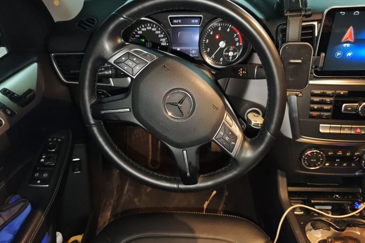 Used Mercedes-Benz M-Class 2012 ML 300