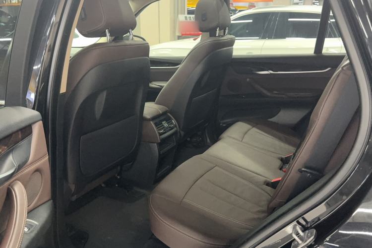 Used BMW X5 2014 xDrive35i Elegant Edition Interior 2