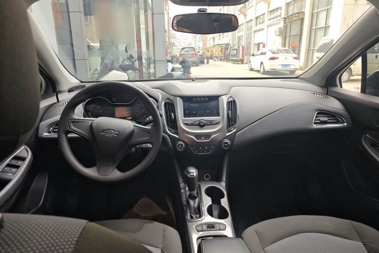 Used Chevrolet Cruze 2018 Redline 320 Automatic Pioneer Edition