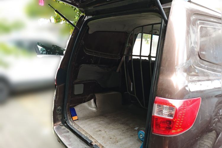 Used BAIC Weiwang M20 2014 1.5L Basic Version DAM15DL Trunk