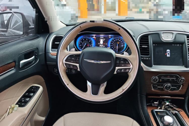 Used Chrysler 300C 2016 3.0L Supreme Edition
