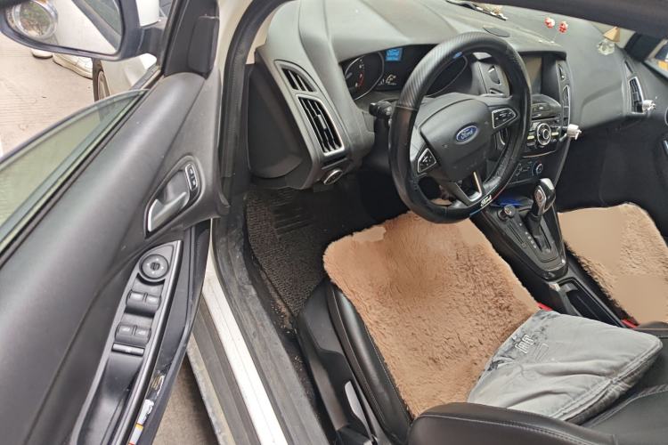 Used Ford Focus 2018 Sedan Classic 1.6L Automatic Trendy SmartDrive Edition