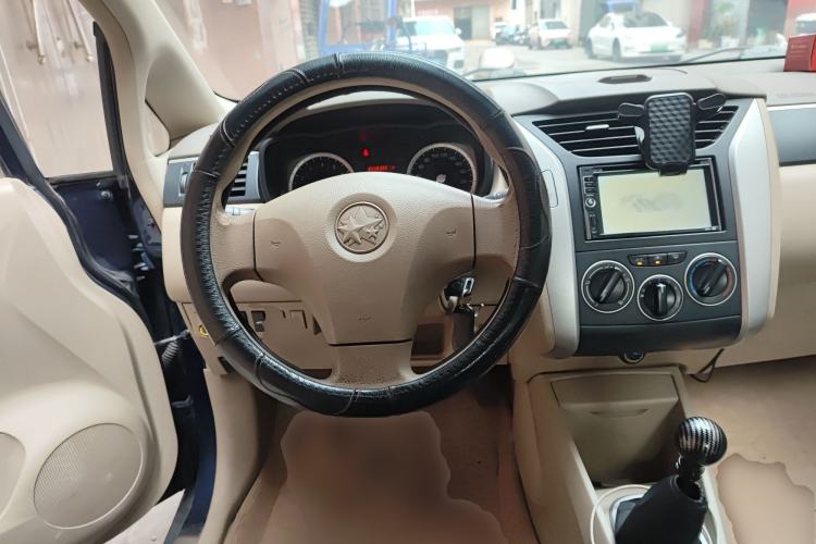 Used Venucia D50 2012 1.6L Manual Luxury Edition
