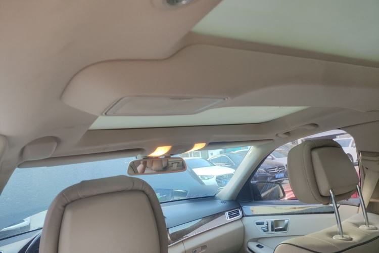 Used Mercedes-Benz E-Class 2015 E 260 L
