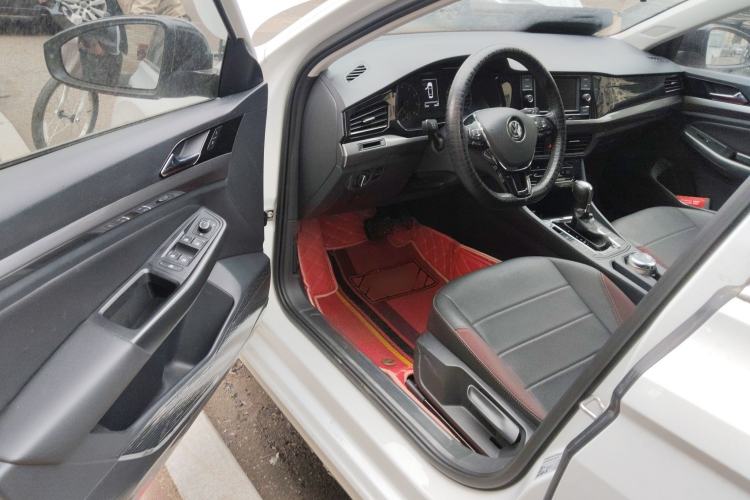 Used Volkswagen Bora 2020 1.5L Automatic Elite Version Driver Seat