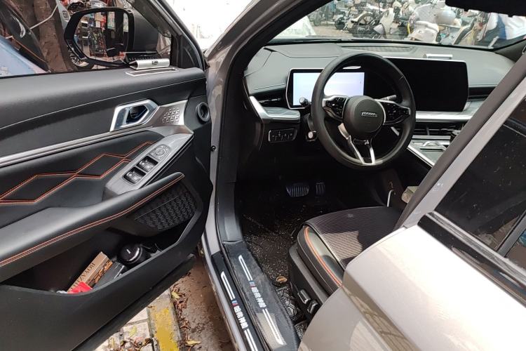 Used Haval XY 2022 1.5T Smart Engine DHT Driver Seat