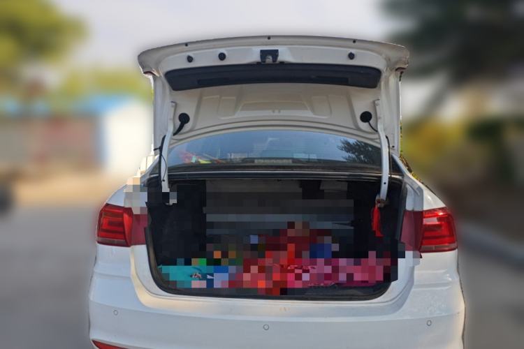 Used Volkswagen Santana 2018 1.5L Automatic Comfort Edition Trunk