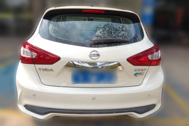 Used Nissan Tiida 2016 1.6L CVT Cool Dynamic Edition
