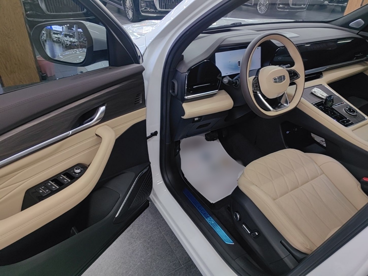 Geely Auto Monjaro L 2025 Dongfang Yao 2.0TD Automatic Lanxing Edition — снимка 18