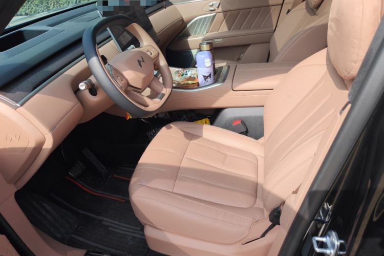 Used ONVO Luxeed L90 2025 Model—Max Six-Seater Version