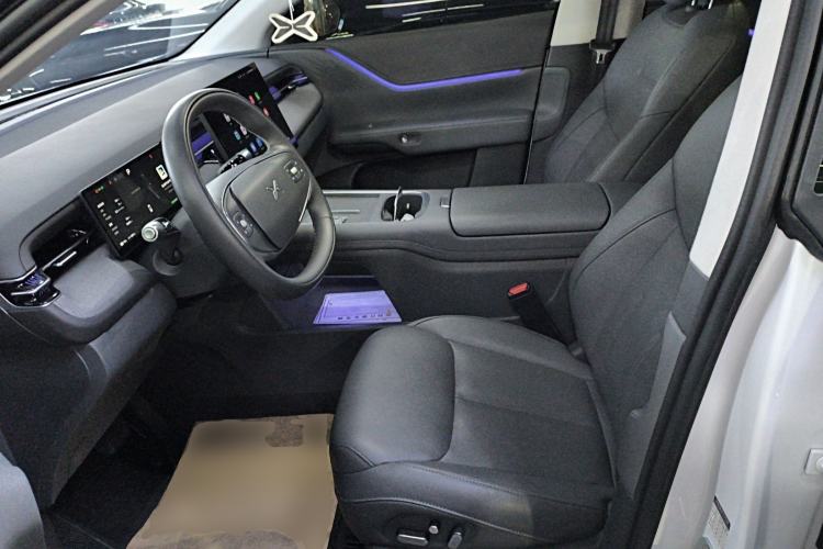 Used XPeng G6 2025 625 Long-Range Max Flagship Edition Left Front Seat