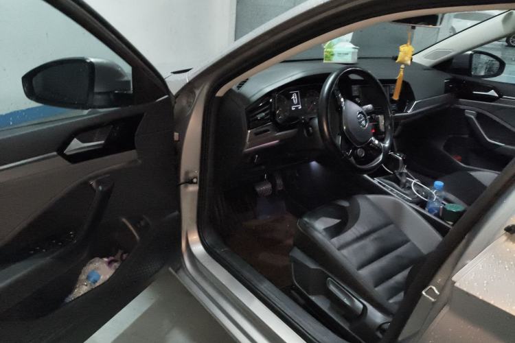 Used Volkswagen Sagitar 2020 280TSI DSG Comfort Version China VI Standard Driver Seat