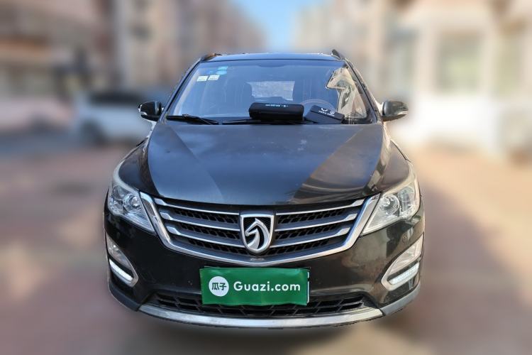 Used Baojun 560 2015 1.8L manual luxury version
