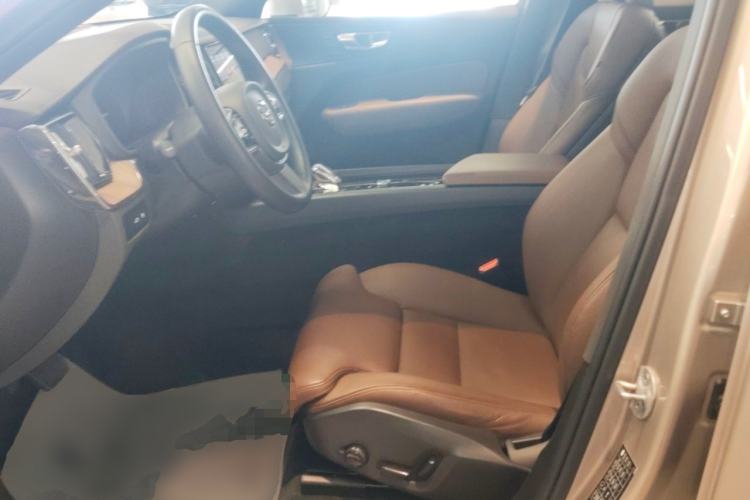 Used Volvo XC60 New Energy 2024 T8 Plug-in Hybrid Long-Range All-Wheel Drive Smart Luxury Edition Left Front Seat