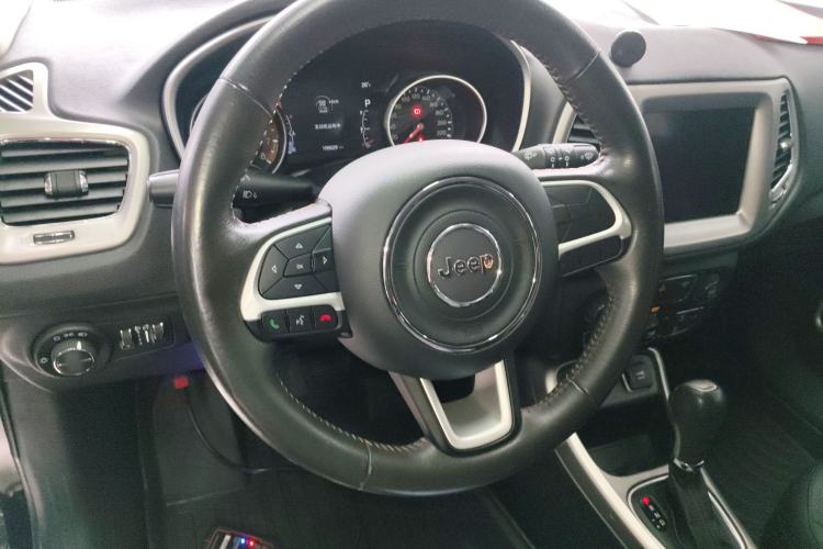 Used Jeep Compass 2019 200T Automatic Family Edition - Connected Large Screen Version
