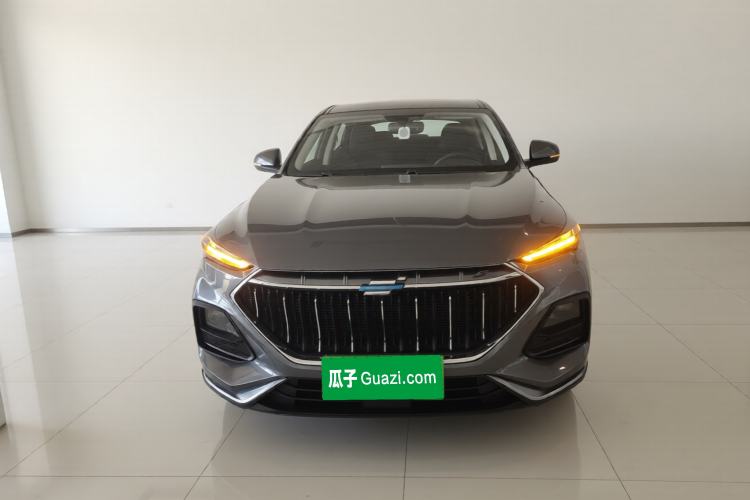 Used CHANGAN OSHAN X5 2021 1.6L CVT Luxury Version Front