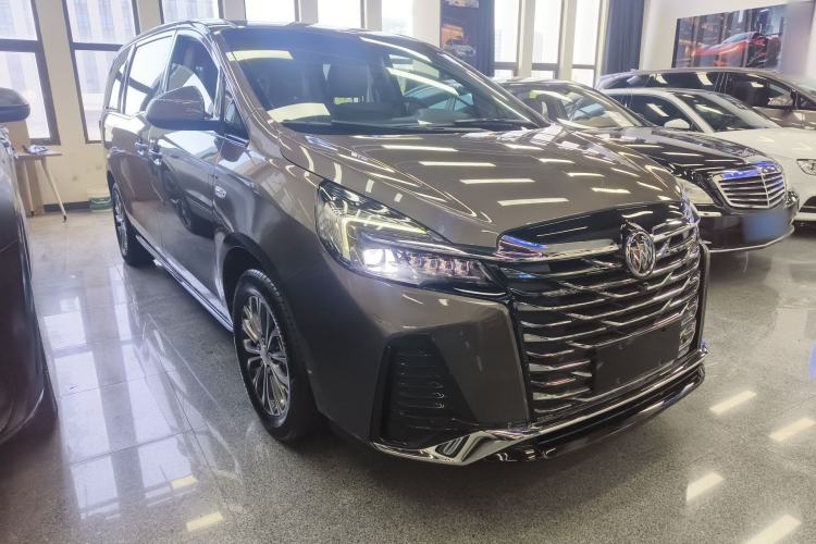 Used Buick GL8 2023 Land Executive Class Comfort Model