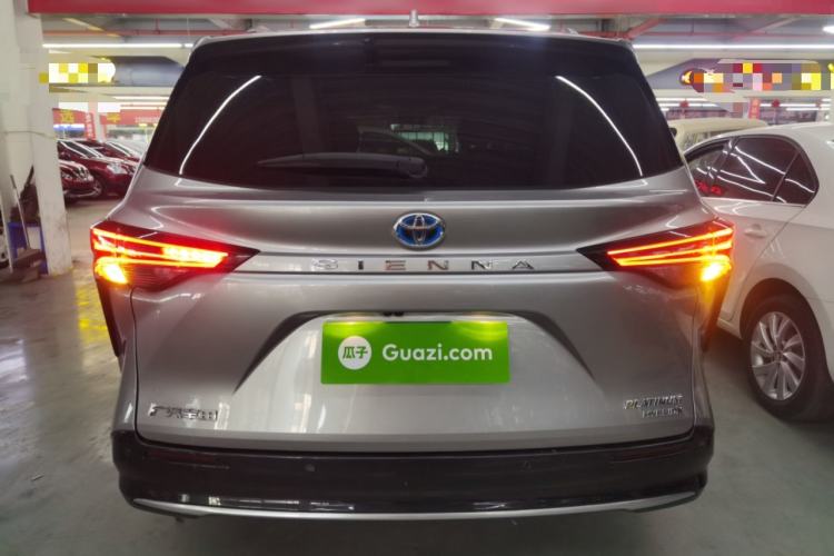 Used Toyota SIENNA 2023 2.5L Hybrid Platinum Edition