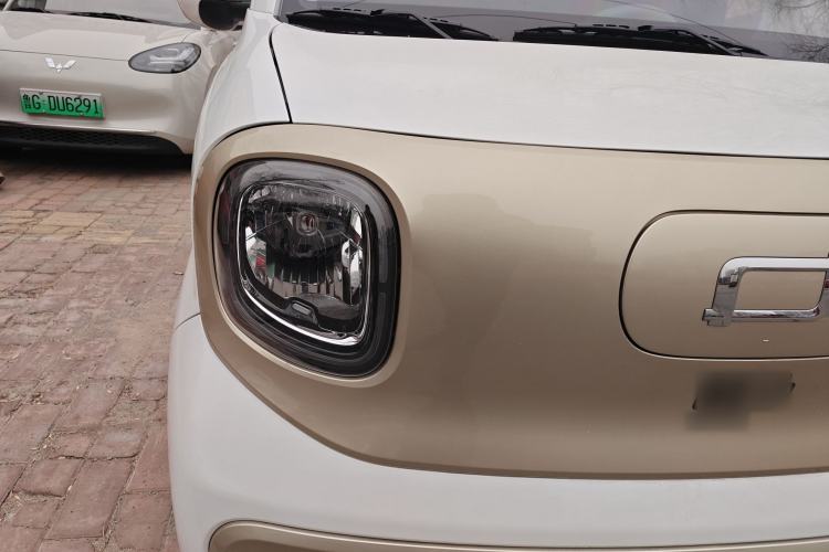 Used Bestune Pony 2024 170km Range Energizing Horse Right Front Headlight