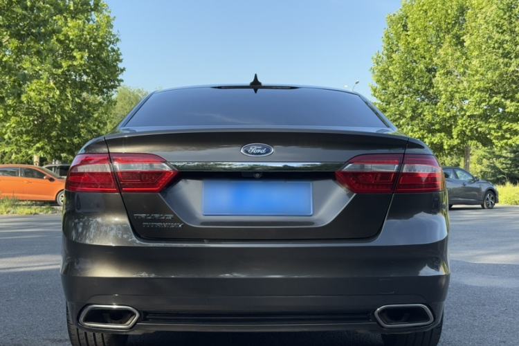 Used Ford Taurus 2017 EcoBoost 245 Flagship Model
