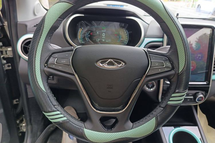 Used Chery New Energy Little Ant 2021 200 000 Yuan Ant Fan Edition Energized Version NMC Lithium Battery 408 km Steering Wheel