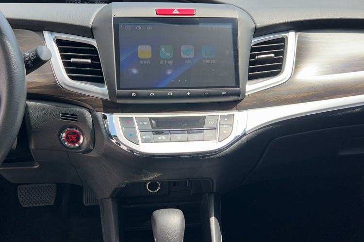 Used Honda Jade 2017 1.8L automatic Comfort version 5 seats
