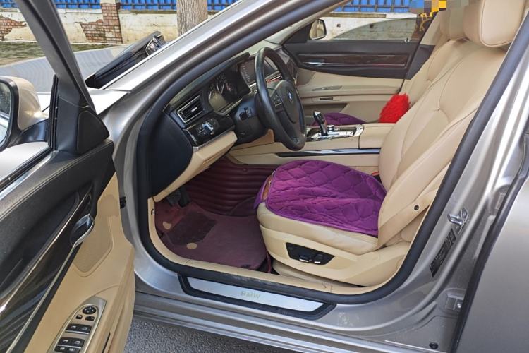 Used BMW 7 Series 2009 740Li Leading Model
