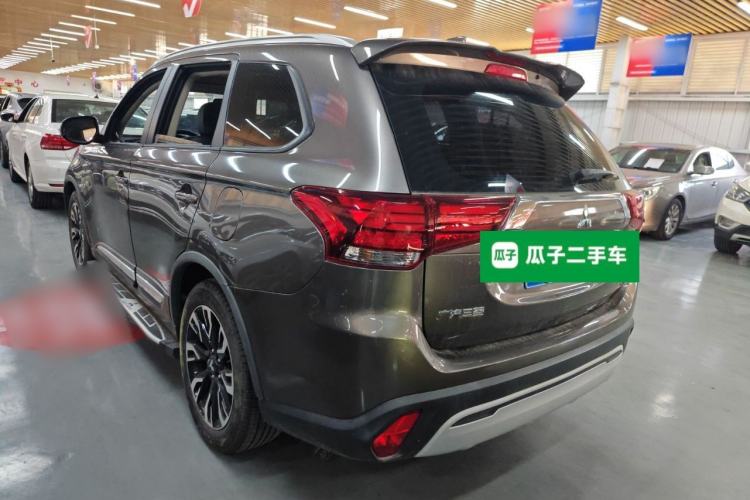 Used Mitsubishi Outlander 2020 2.0L Two-Wheel Drive Enjoyment Version 5 Seats
