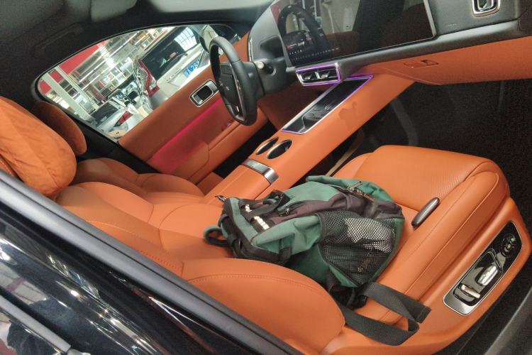 Used Li Auto L8 2024 Pro Model Right Front Seat